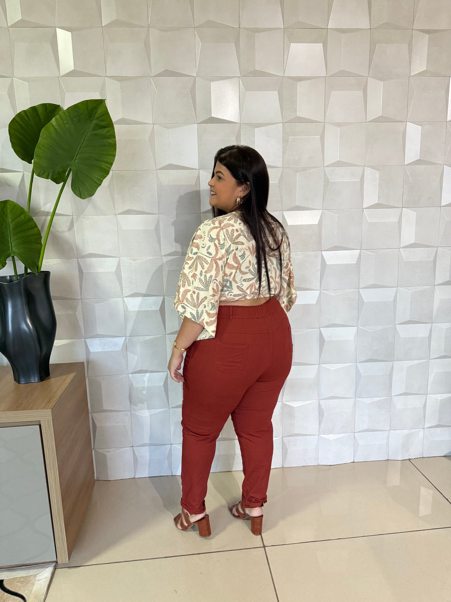 CALÇA FLÁVIA JOGGER | PLUS