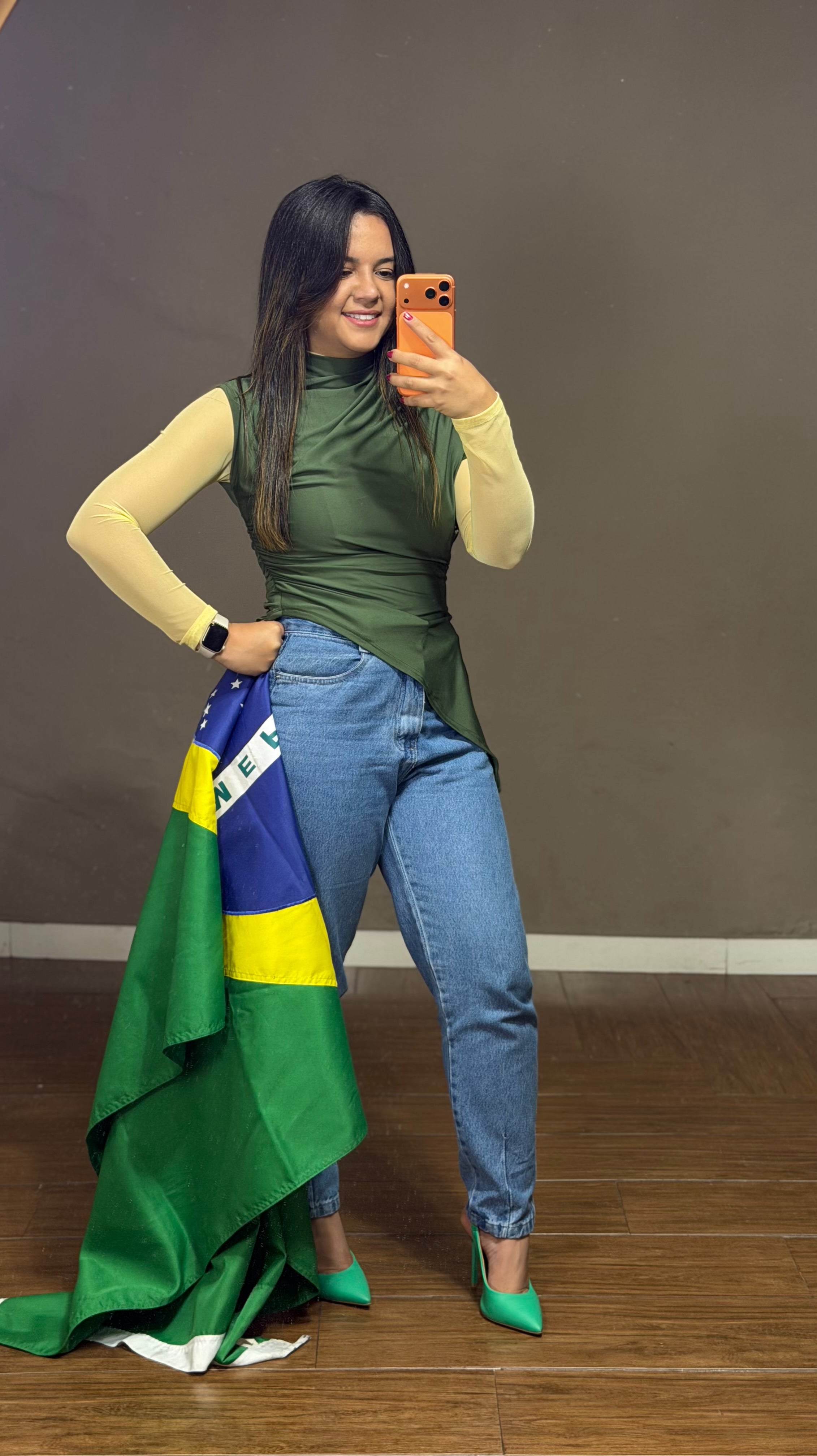 BLUSA ASSIMÉTRICA ZARA
