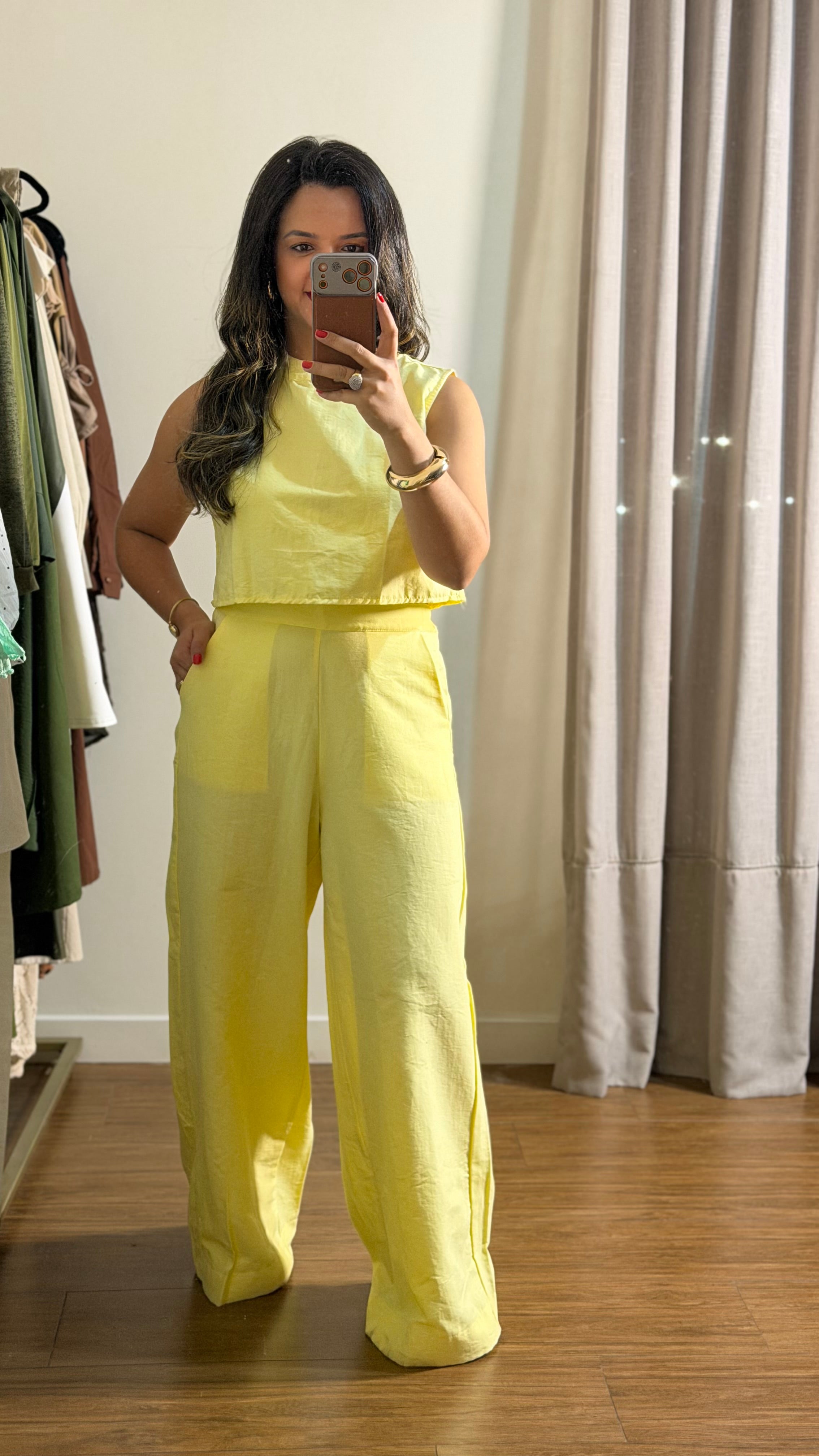 CONJUNTO ISA AMARELO MANTEIGA