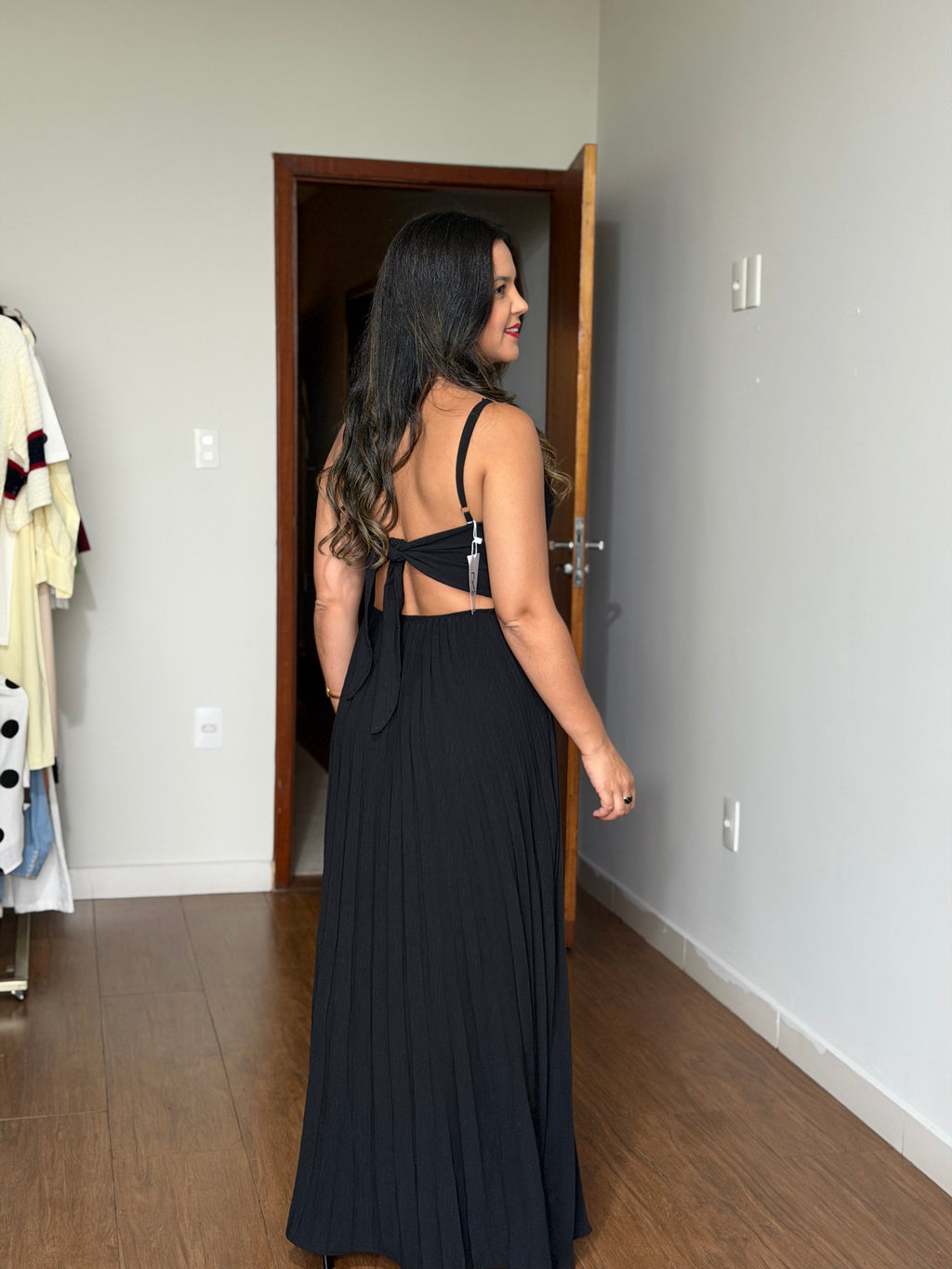 VESTIDO ÁGATA PRETO PLISSADO