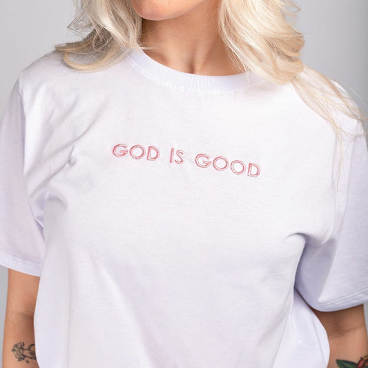 Camiseta God is Good Branca Bordada Algodão