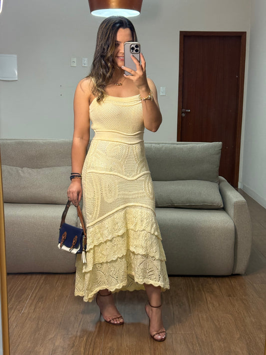 VESTIDO AMARELO BABADOS EM TRICÔ