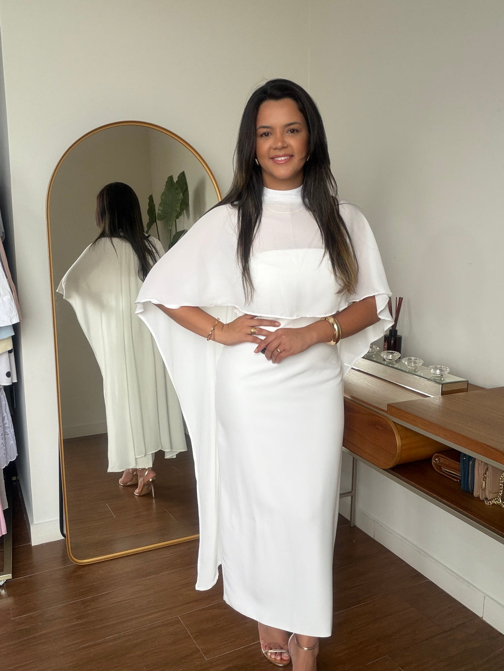 VESTIDO CAPA AMÉLIA BRANCO