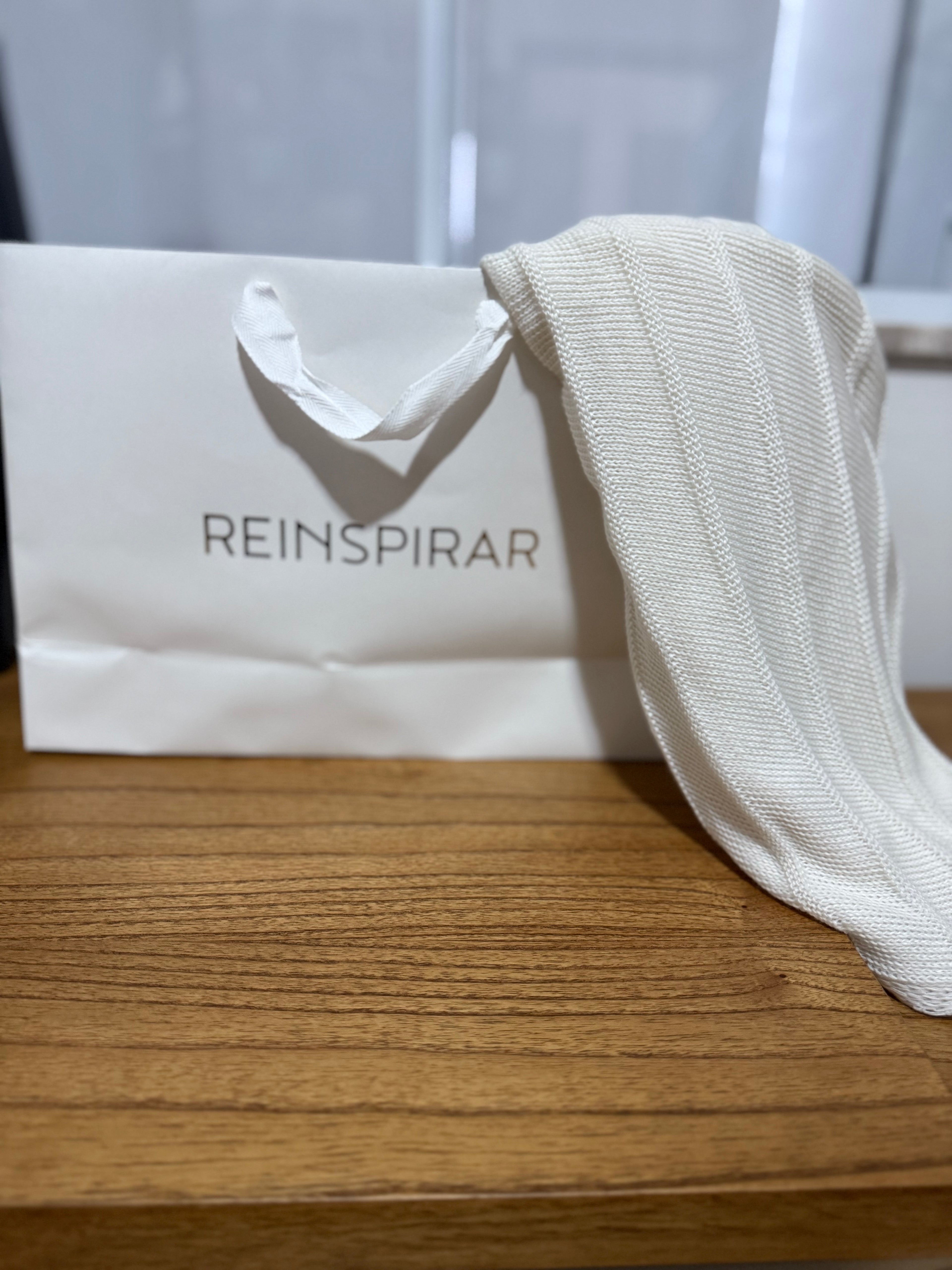 BLUSA CAPA NO TRICÔ