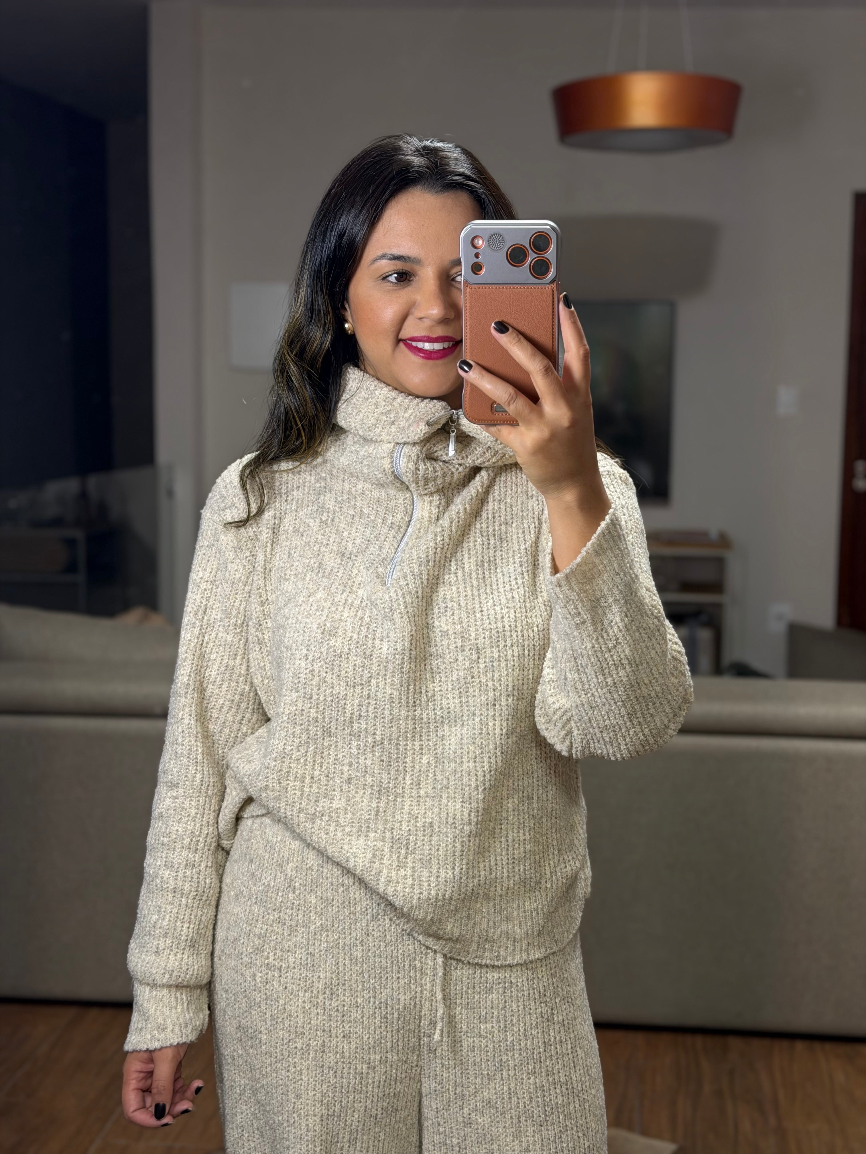 CONJUNTO FONTANA EM TRICÔ MOUSSE