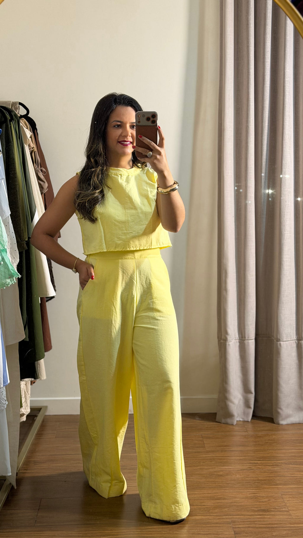 CONJUNTO ISA AMARELO MANTEIGA