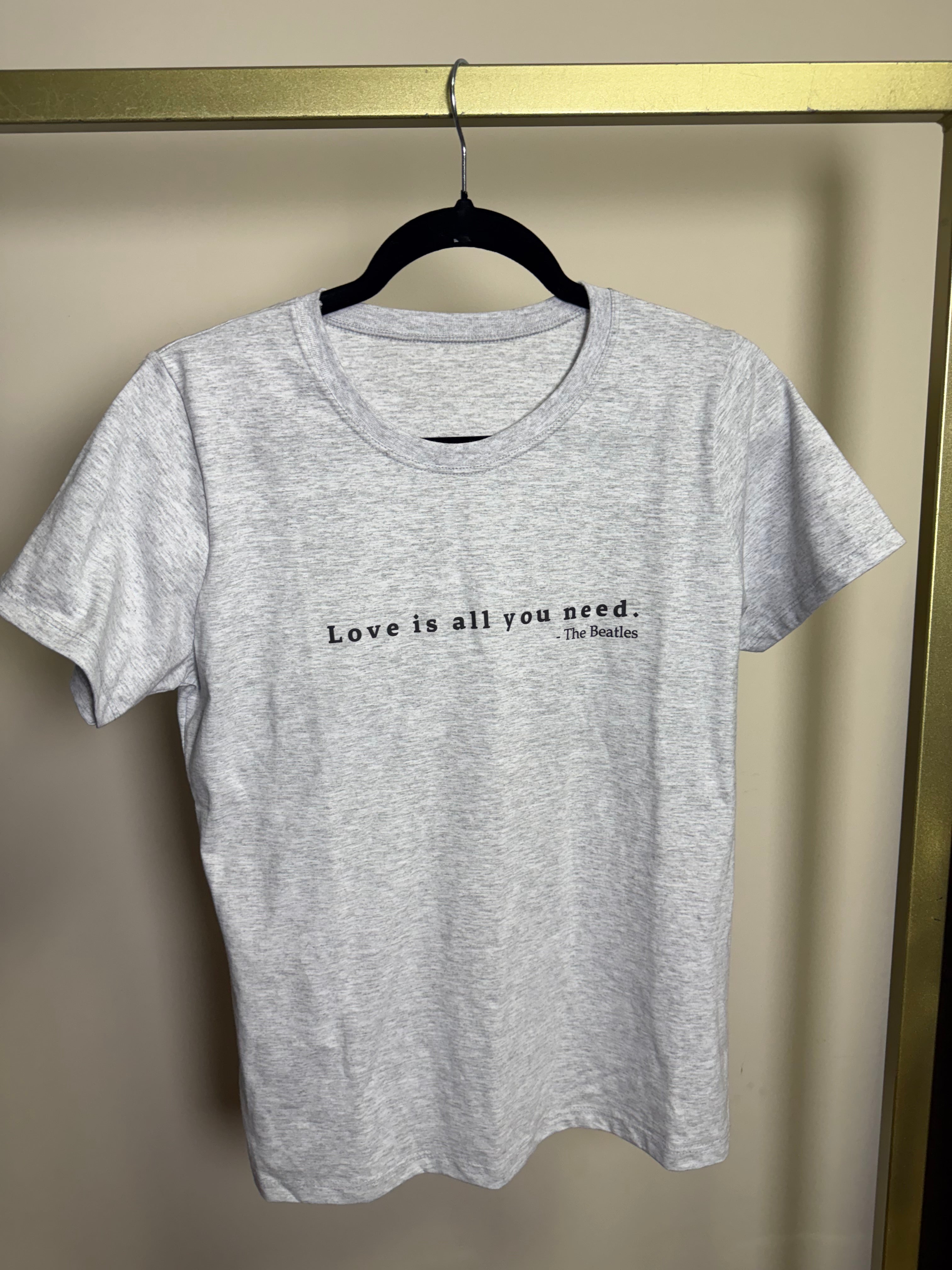 T-SHIRT BÁSICA LIS