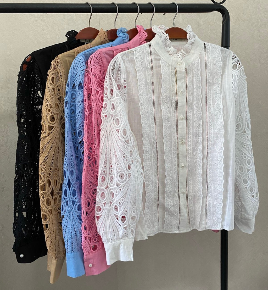 CAMISA QUEEN COM GUIPIR