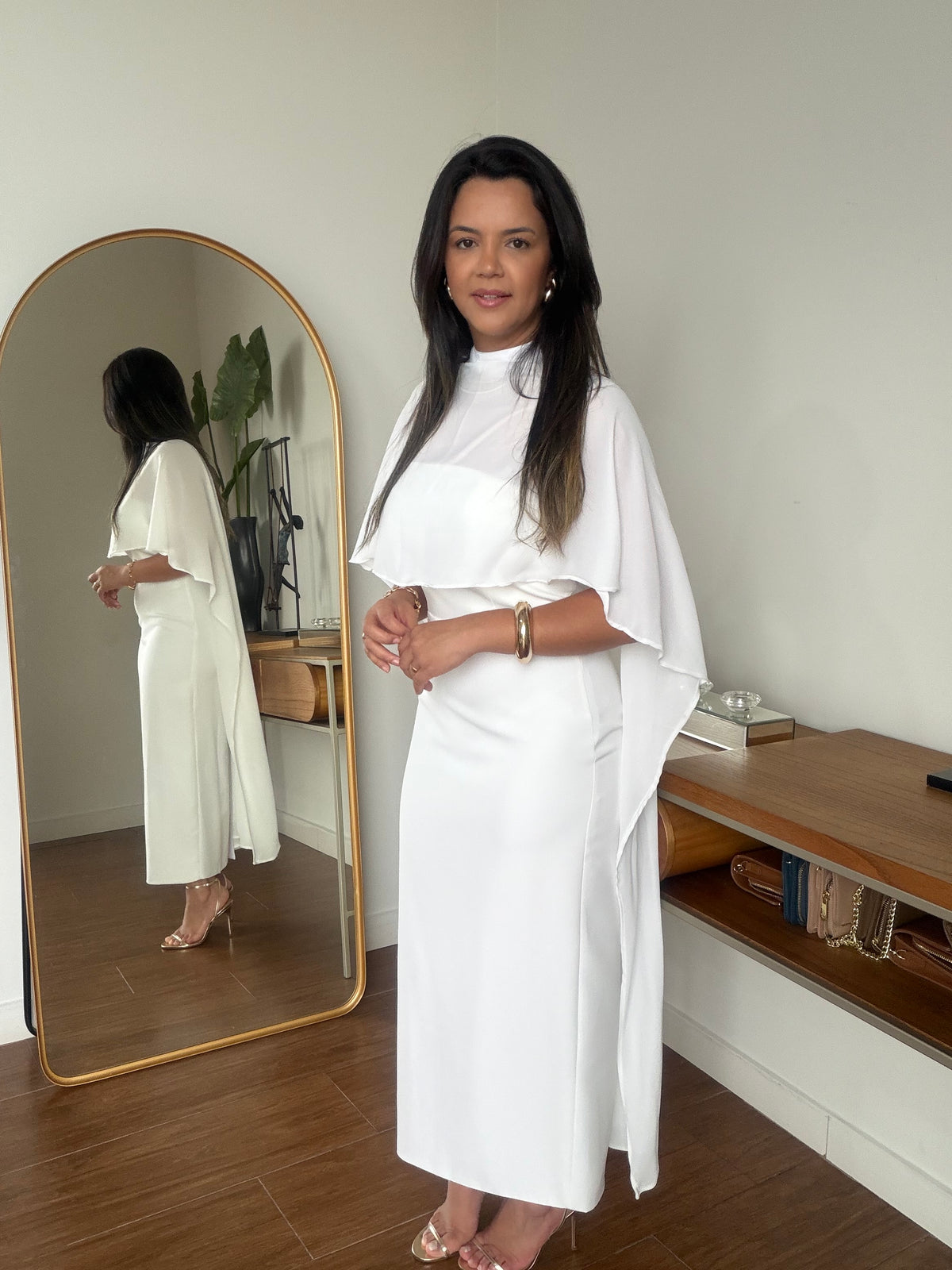 VESTIDO CAPA AMÉLIA BRANCO