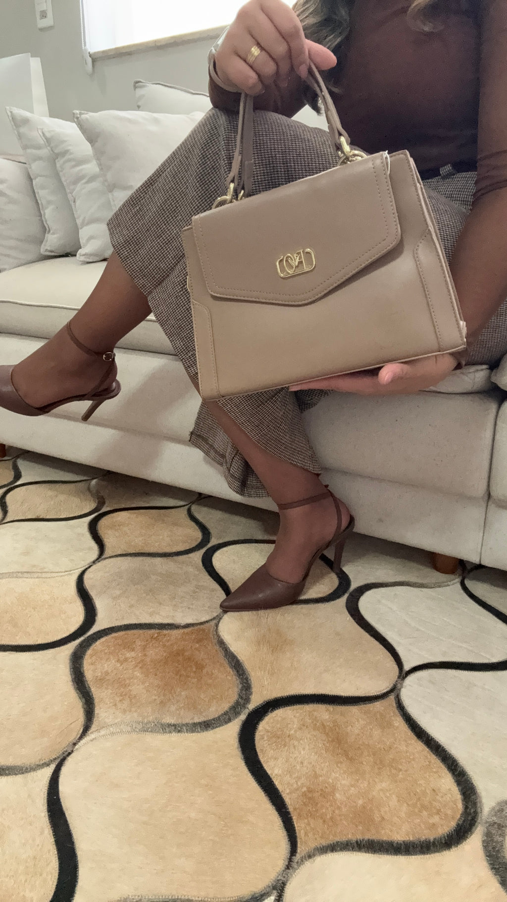 BOLSA LIORA MARROM CLARO