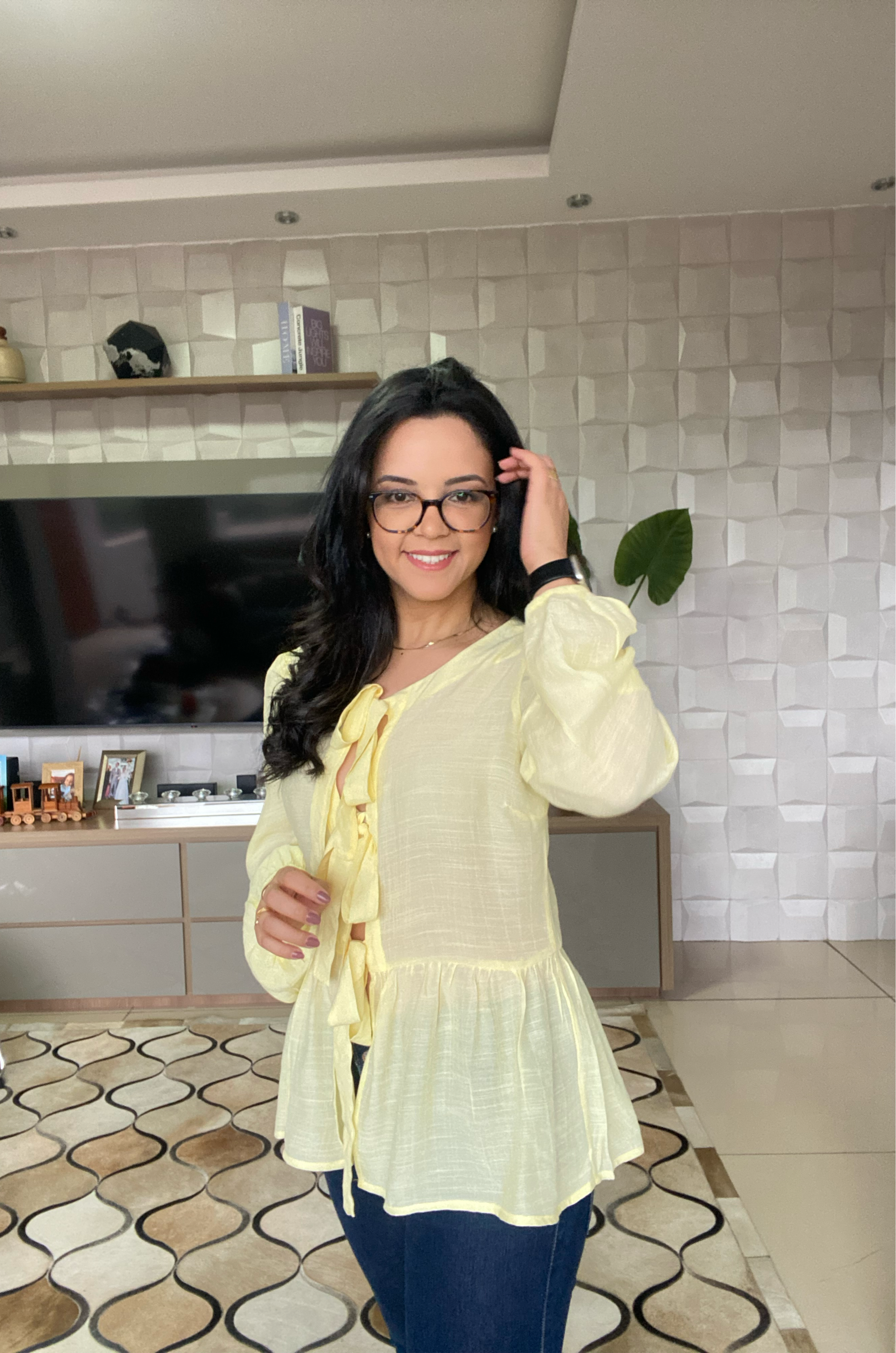 BATA AMARELO MANTEIGA COM TIRAS LARGAS