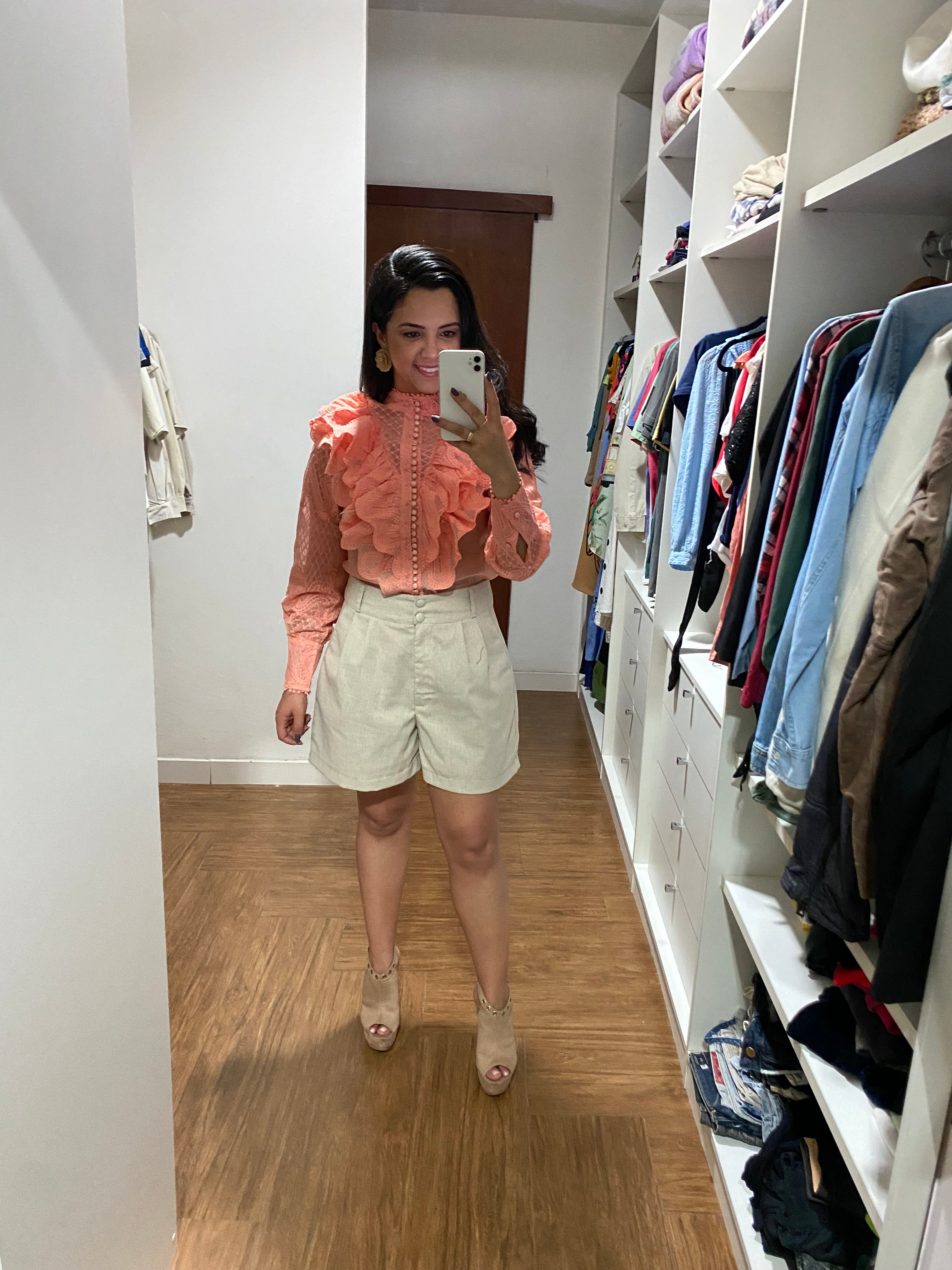 SHORT MELINDA CRU