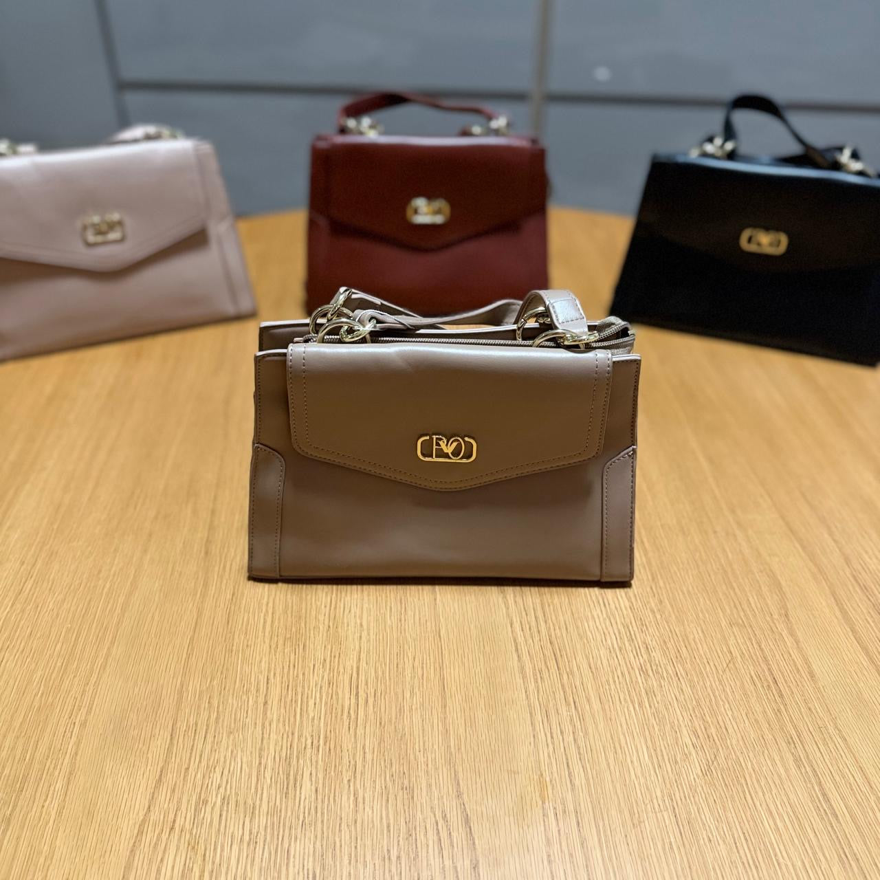 BOLSA LIORA MARROM CLARO
