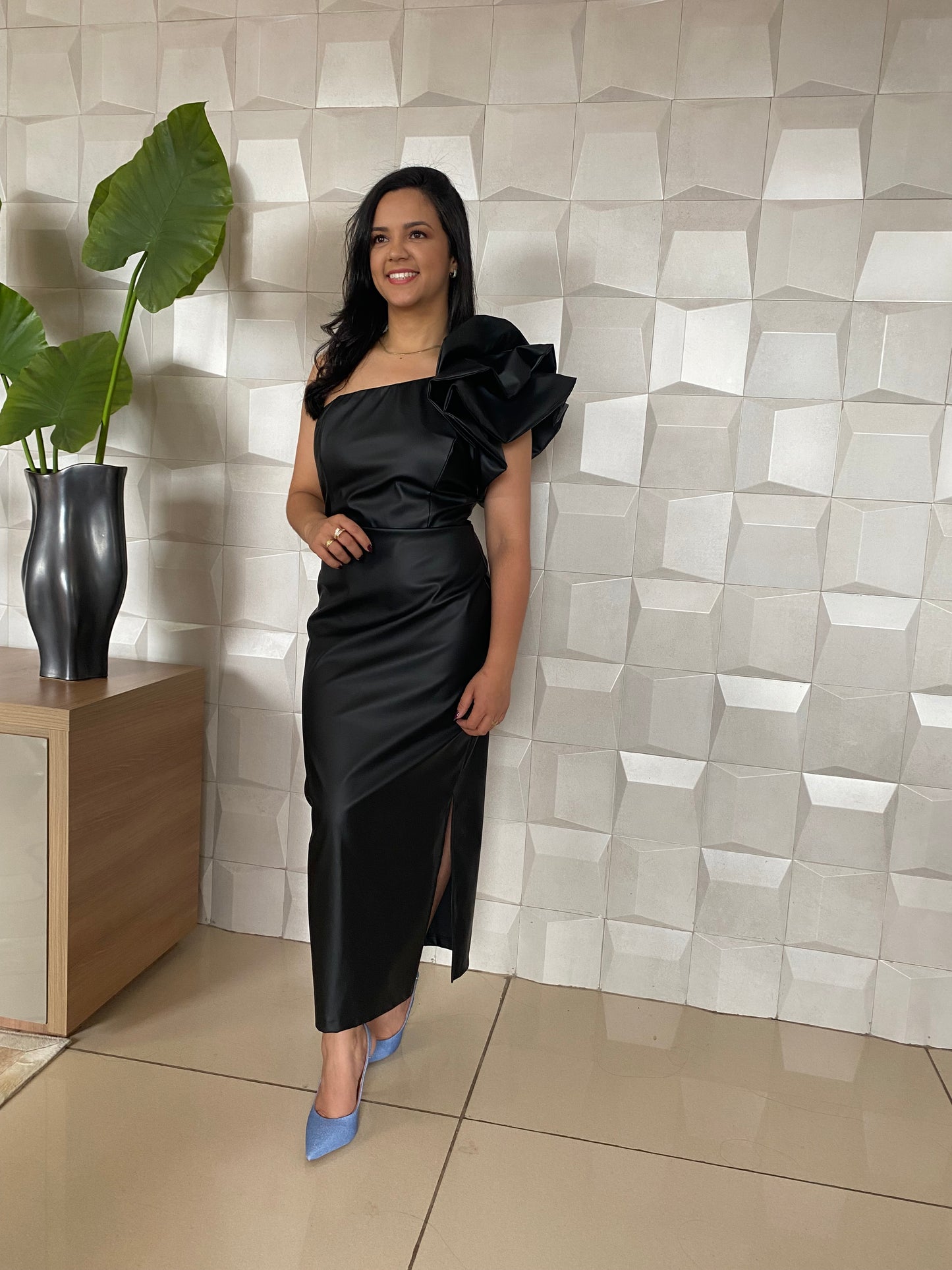 VESTIDO TALITA MIDI PRETO
