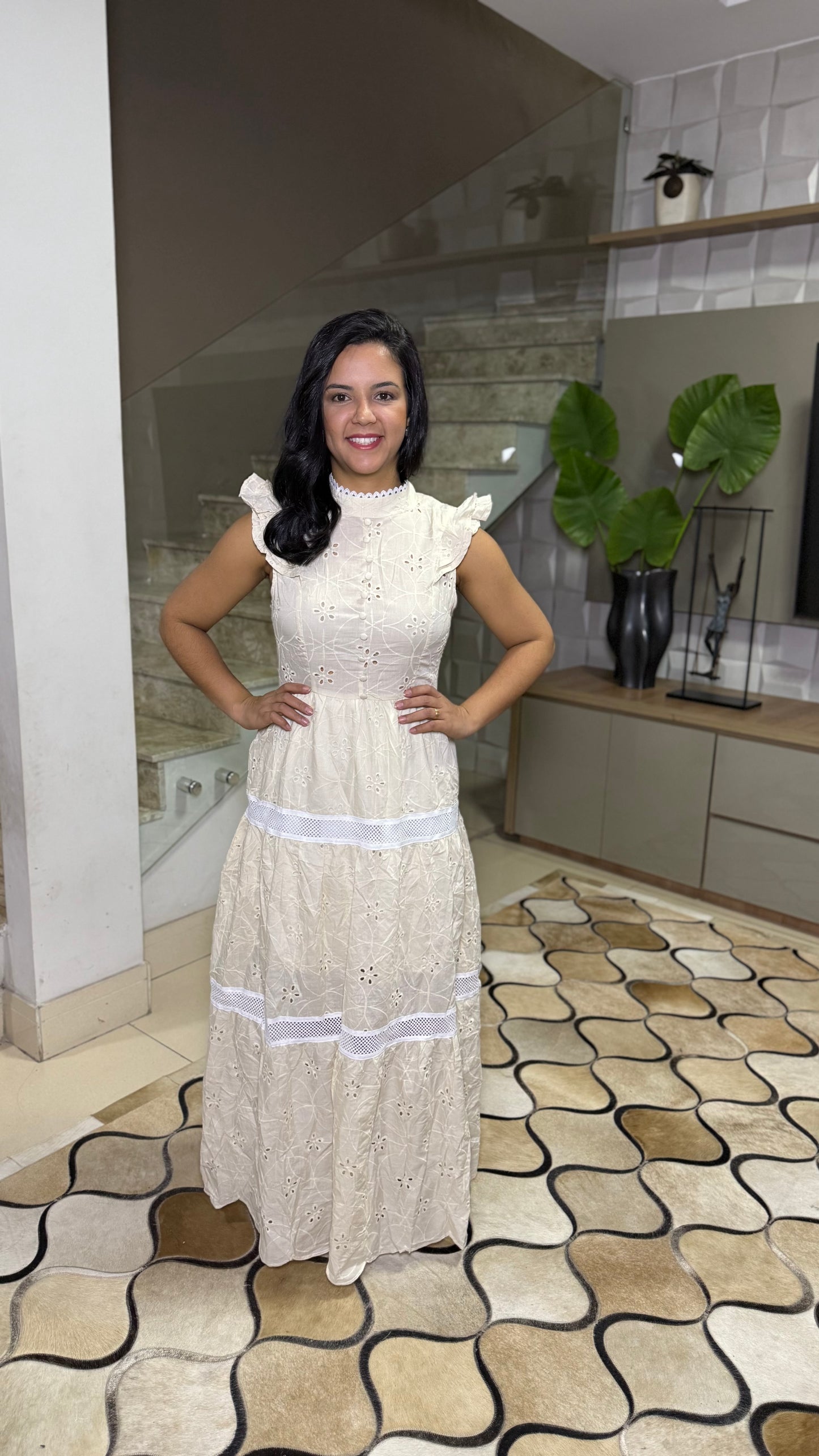 VESTIDO THAISE| CAMADAS EM GUIPIR