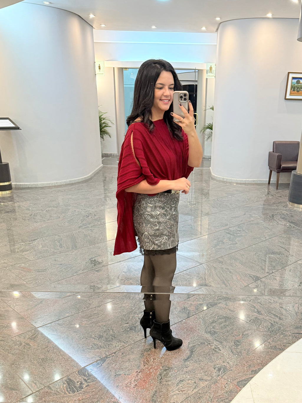 BLUSA CAPA NO TRICÔ