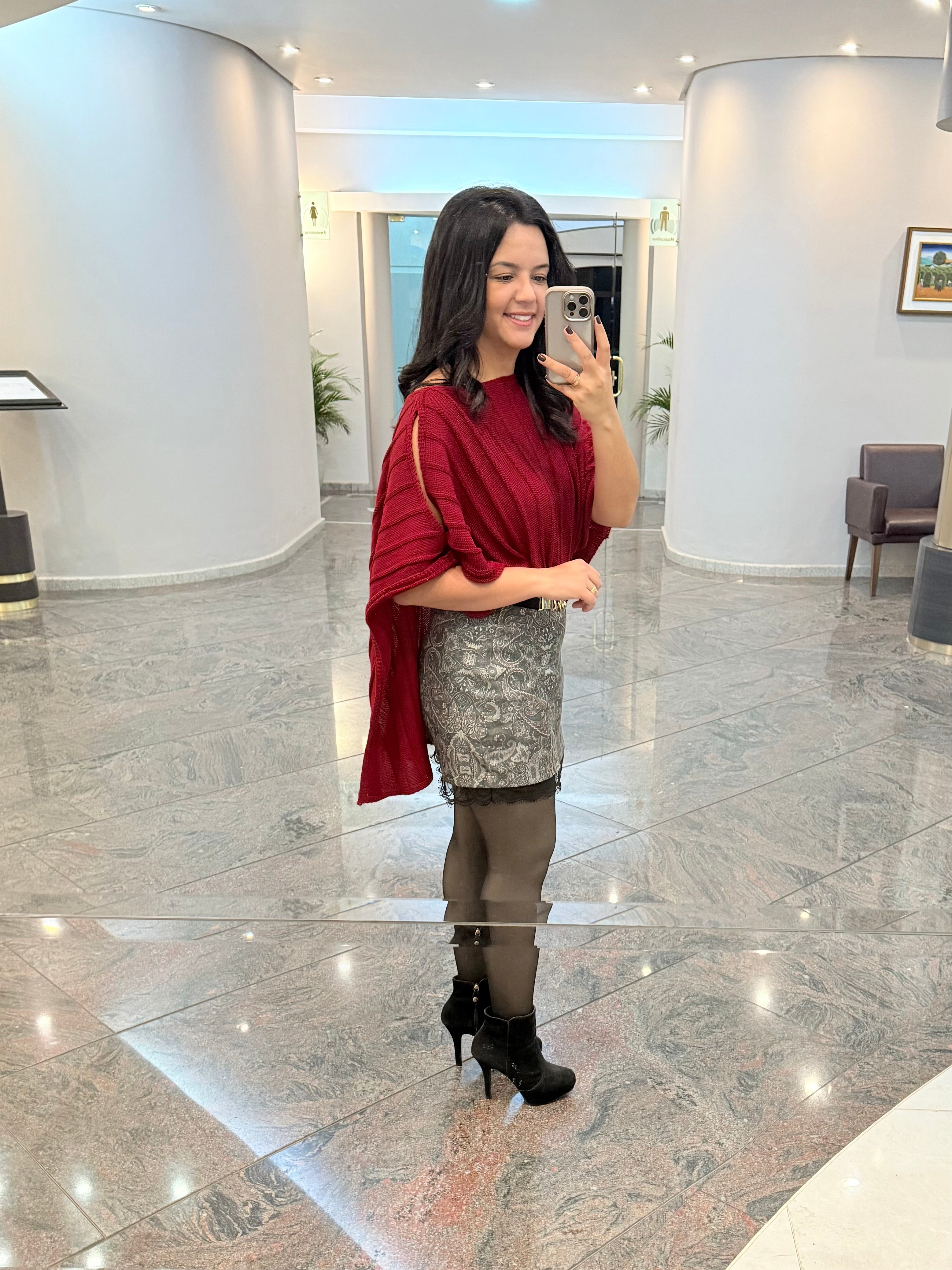 BLUSA CAPA NO TRICÔ