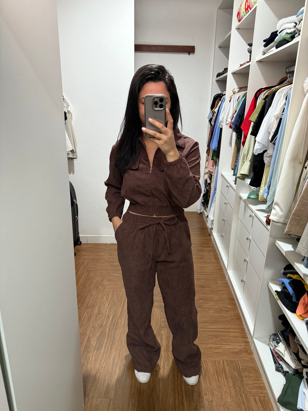 CONJUNTO VALERIA MARROM